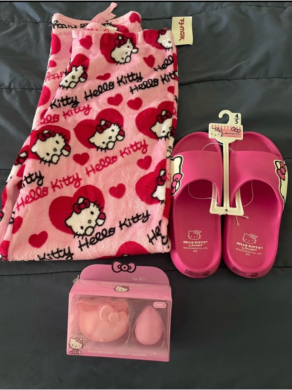 Hello Kitty bundle - Picture 2 of 2